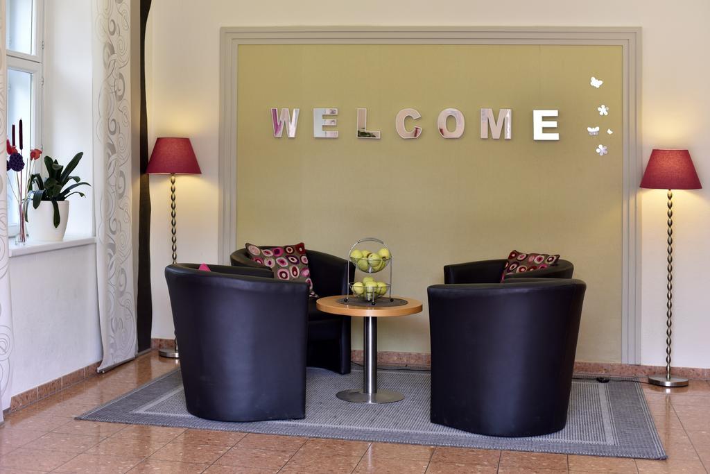 Junges Hotel Tulln Tulln An Der Donau Exteriör bild